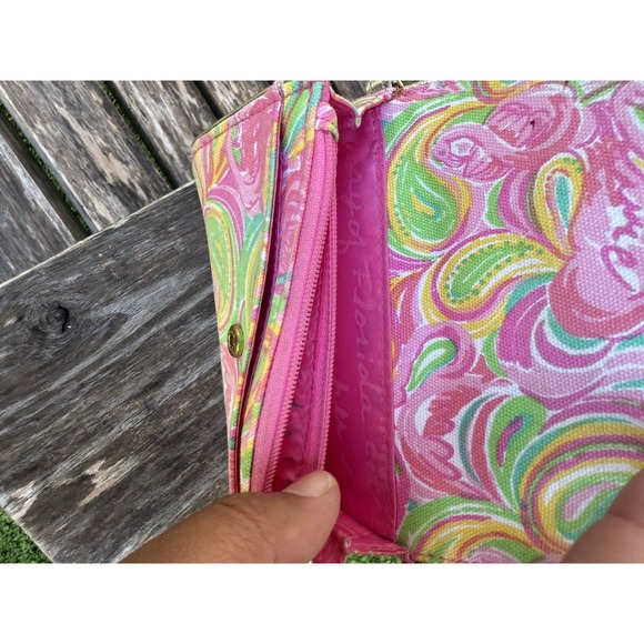 Lilly Pulitzer Floral It's a‎ Keeper Mini Wristlet Clutch Pink Gold Trim S - Picture 3 of 12
